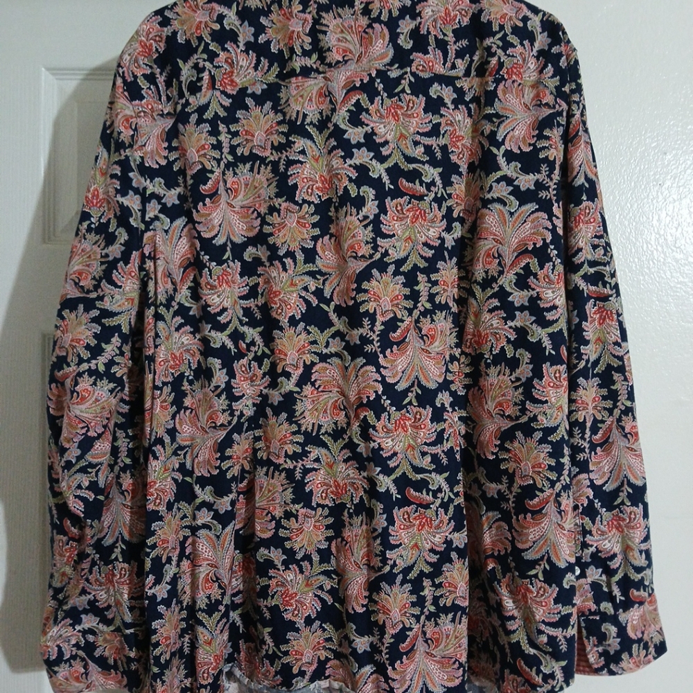 Chaps woman long sleeve button up shirt 2X